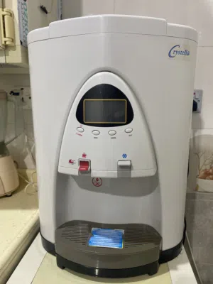 فلتر وبراد للماء