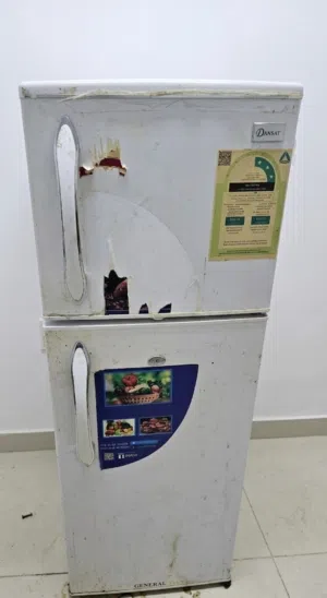 ثلاجه للبيع