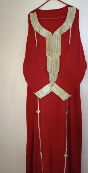 ملابس للبيع