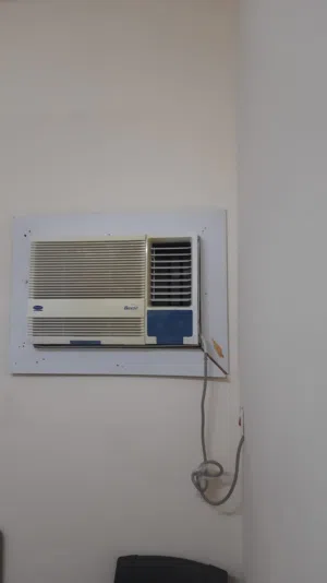 Carrier 1.5ton Window AC for Sale (less than 5 years old)