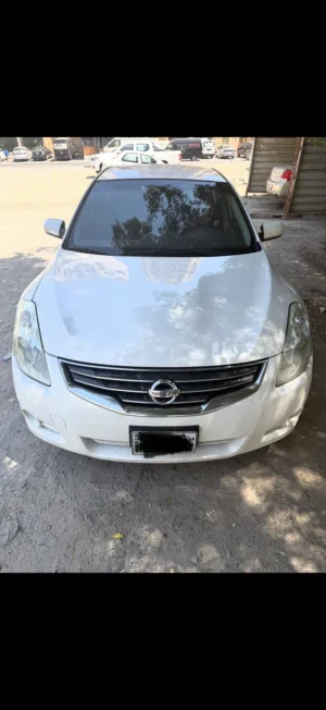 Used Nissan Altima in Al Ahmadi