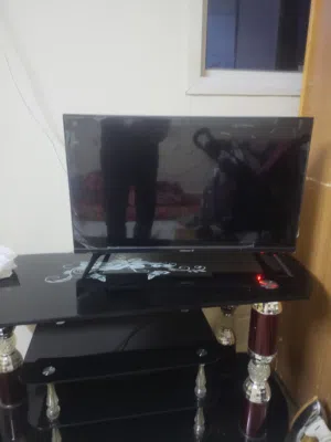 LED Smart TV 32 Inch – Excellent Condition