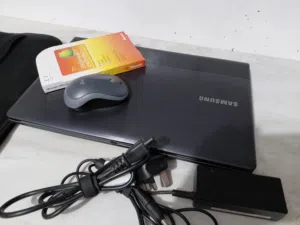Windows Samsung for sale  in Kuwait City
