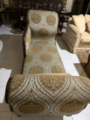 اثاث مستعمل للبيع console و Sofa
