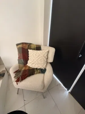 Chairs argent sell , check description