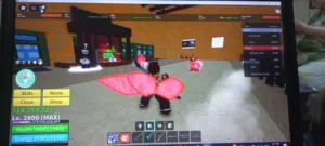 حساب blox fruit قوي مرا  للبيع و بي الكثير من الامكانيات