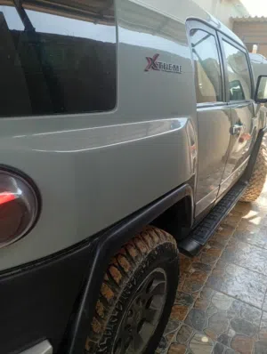 تويوتا FJ 2008