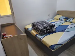 غرفة نوم كاملة بدون مرتبة للبيع