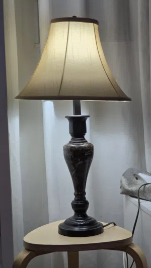 أباجورة طاولة فاخرة