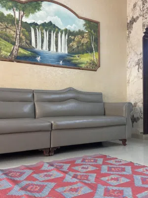 كنبات عدد 6 كل كنبه توسع 4 اشخاص