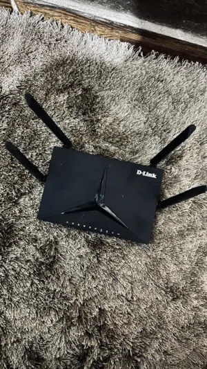 مقوي شبكة d link ل جميع الشبكات قوي جداً سلك وبدون سلك طبعا 5G