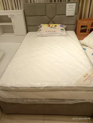 New Medical Single Side Mattress Pillow Top Mattress . مرتبة طبية جديدة تمامًا ذات جانب و
