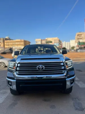 Used Toyota Tundra in Benghazi