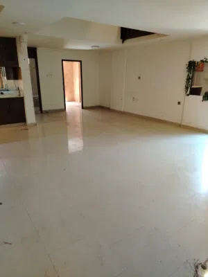للايجار في سلوي