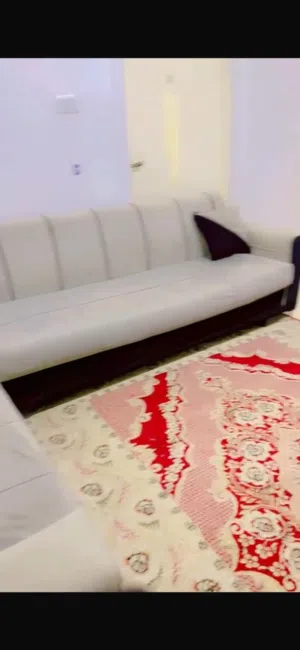 طقم كنب ثلاثيتين وثنأيه