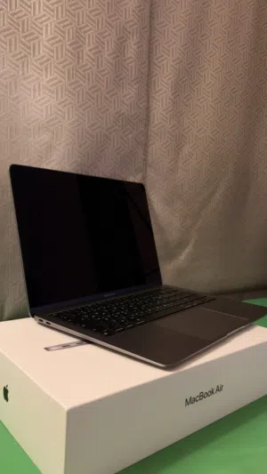 Apple MacBook Air M1