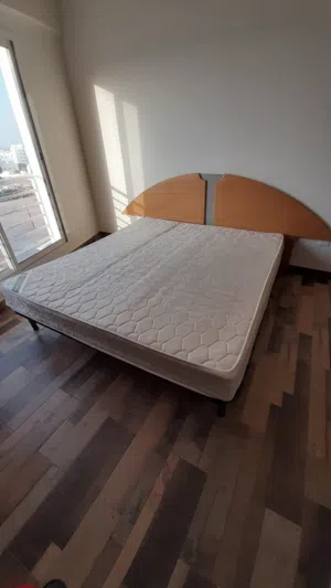 King size bed with mattress