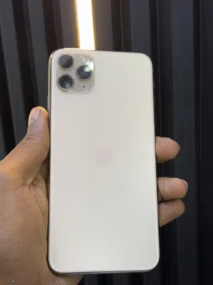 Apple iPhone 11 Pro Max 64 GB in Tripoli