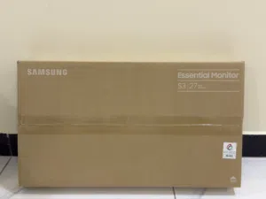 للبيع شاشة سامسونج جديدة غير مستخدمه تماماً BRAND NEW SAMSUNG 100Hz 100 فريم 27inch