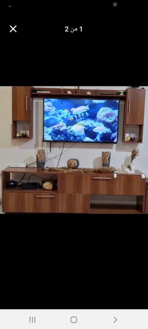 ديكور للتلفزيون كبير حجمه قطعتين