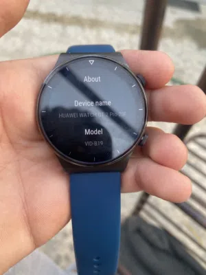 ساعة Huawei Watch GT 2 Pro أصلية مع الشاحن — بحالة جيدة