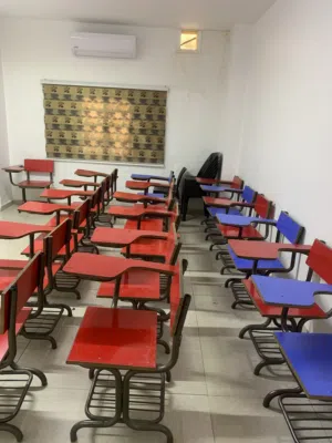 مركز ثقافي للبيع