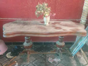 انتريه للبيع وسفرة بدون كراسي