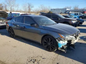 Used Nissan Altima in Al Batinah