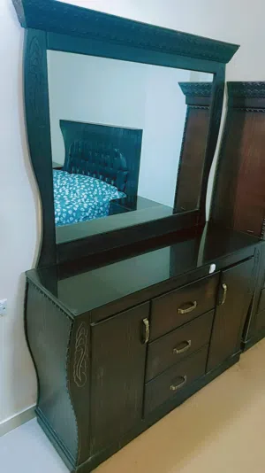 غرفة نوم مستعمل بحالة الوكالة