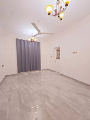 عرض خاص / غرف راقية مع مطبخ مشترك للموظفات في مرتفعات بوشر بالقرب من منتزه بوشر / الوصف مهم