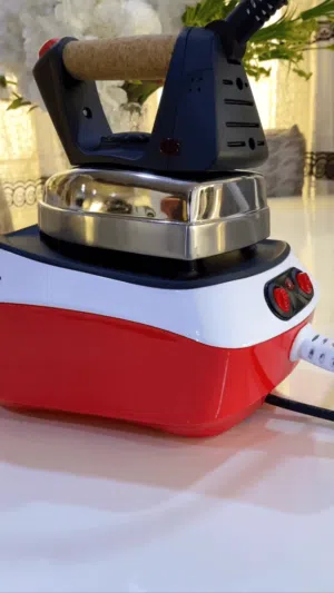 مكواة بخاريه