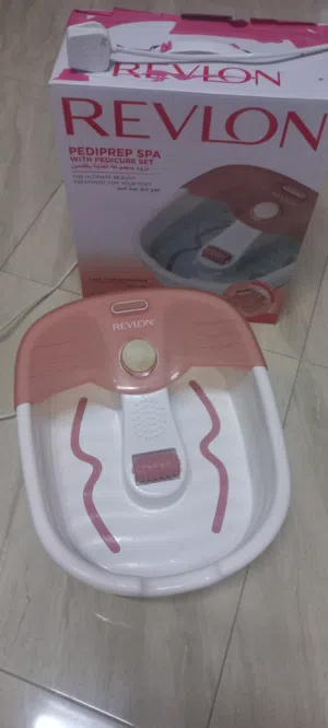 Foot spa brand Revlon   سبا للقدمين من شركة ريفلون