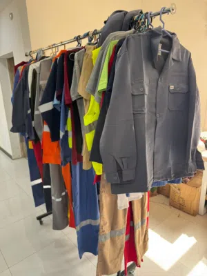 قفازات ، افرولات ، قميص و بنطلون من شركة INDIGO مع SIYAB Gloves, overalls, shirt and pants