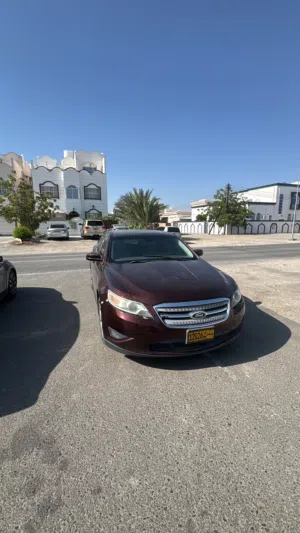 Used Ford Taurus in Muscat