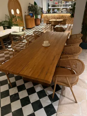 Premium Handmade Furniture for Restaurants, Cafés & Homes أثاث يدوي فاخر للمطاعم والمقاهي والمنازل