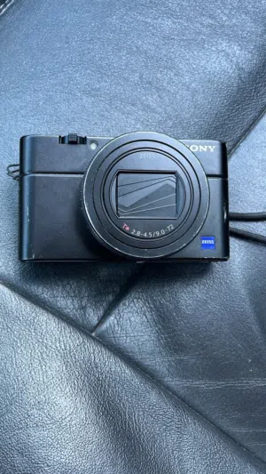 Sony cyber -shot Rx100 VI m6 للبيع