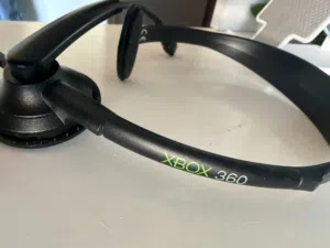 Original Microsoft Xbox 360 Wired Headset.