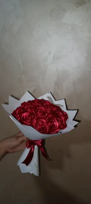 باقة ورد صناعي