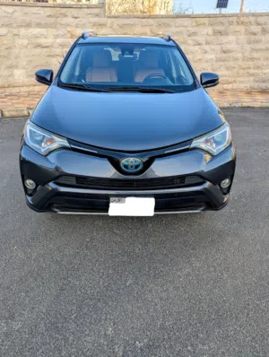 Used Toyota RAV 4 in Amman