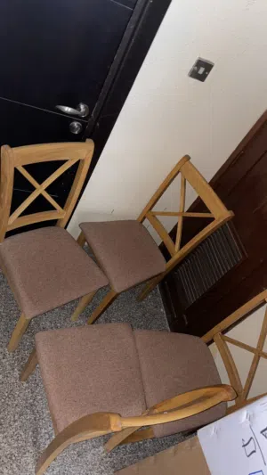 طاولة مع كراسي 300 غاز ممتاز 350