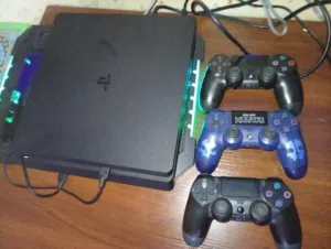 PS4 وكالة استعمال اقل من سنة