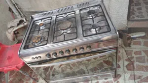 طباخ مستعمل نظيف