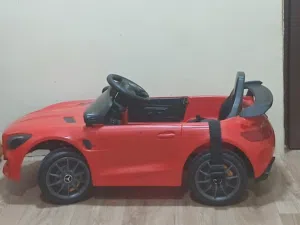 سياره اطفال