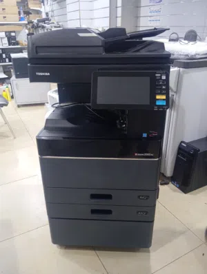 آلة تصوير توشيبا الوان. Toshiba studio 3505AC شبه جديدة عداد 3 الف نسخة فقط تصوير طباعة اسكنر.  شبكة