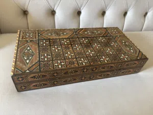 طاولة زهر وشطرنج دمشقية