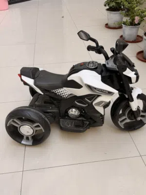 Kids automatic bike in good condition