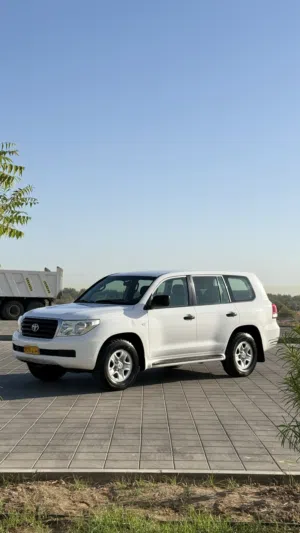 Used Toyota Land Cruiser in Muscat
