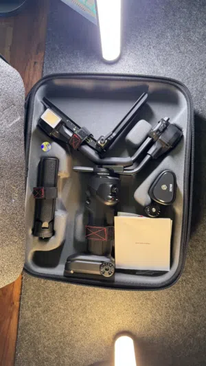 ستبلايزر مانع اهتزاز للكاميرا    Zhiyun Crane 4 Gimbal Combo  جديد باقل سعر