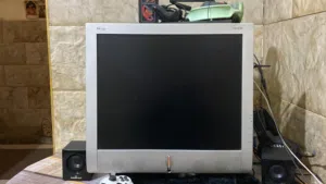 شاشه بحاله جيده جدا