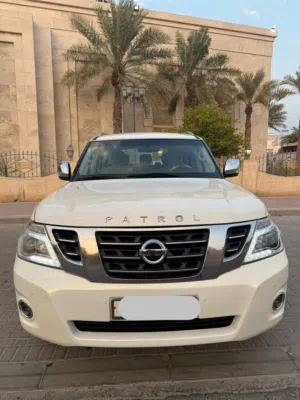 Nissan Patrol SE for sale 2013 only owner / Bahrain Agent